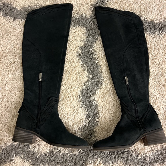 COPY - Like new Vince Camuto Karinda over the knee suede boots - Picture 3 of 14